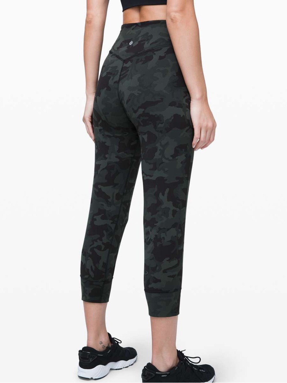 Lululemon Align Jogger Crop Pants Size 6
Incognito Camo Gator Green